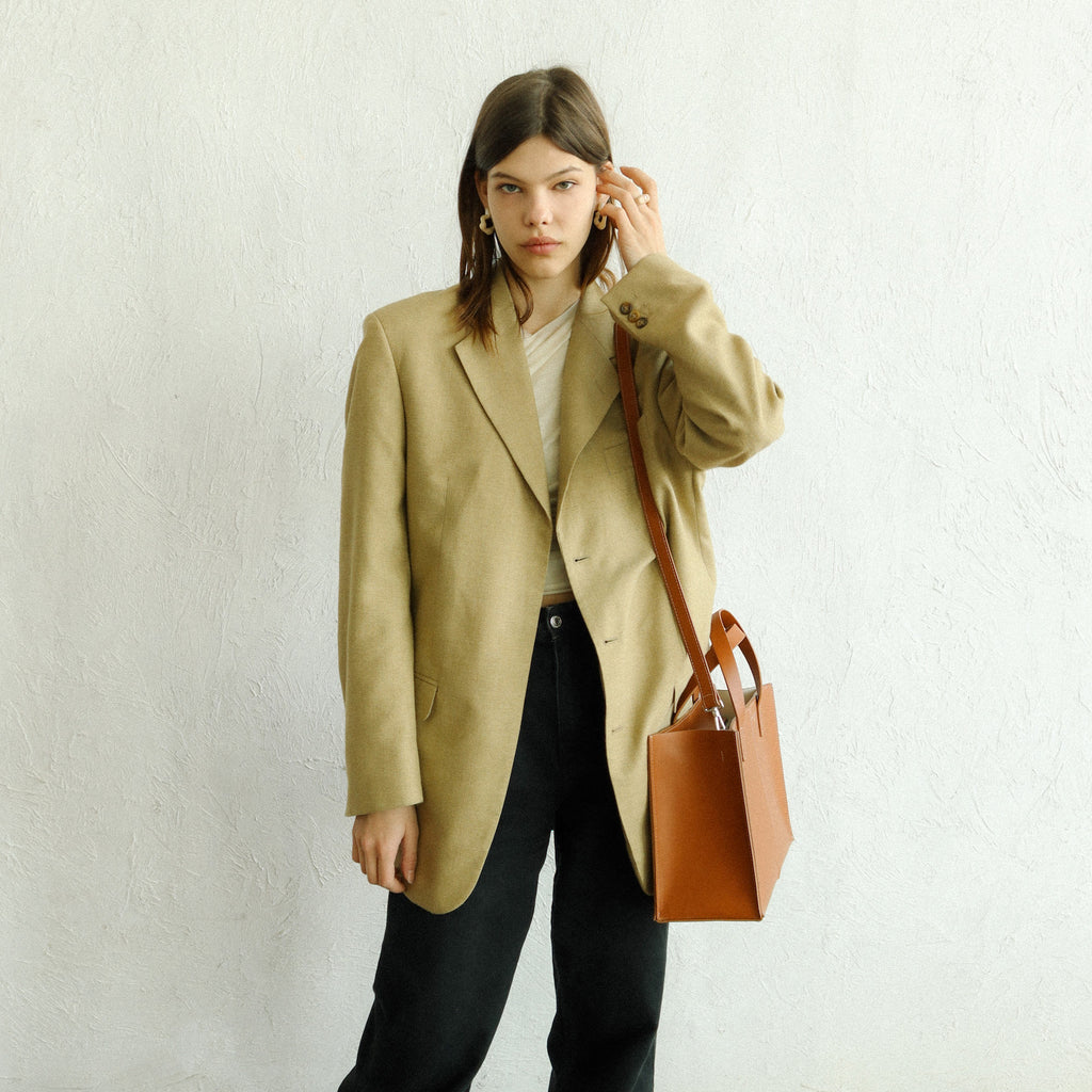 Square Tote Amber