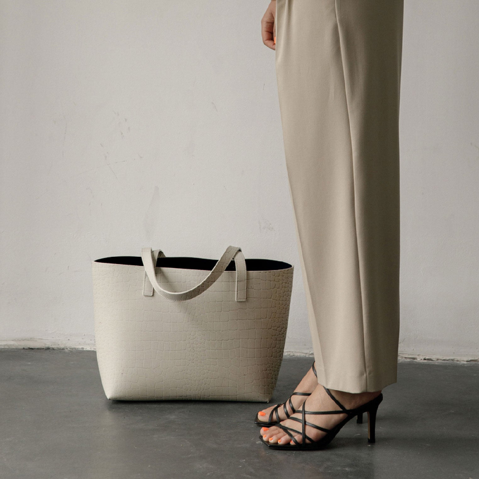 Croco Tote Ivory