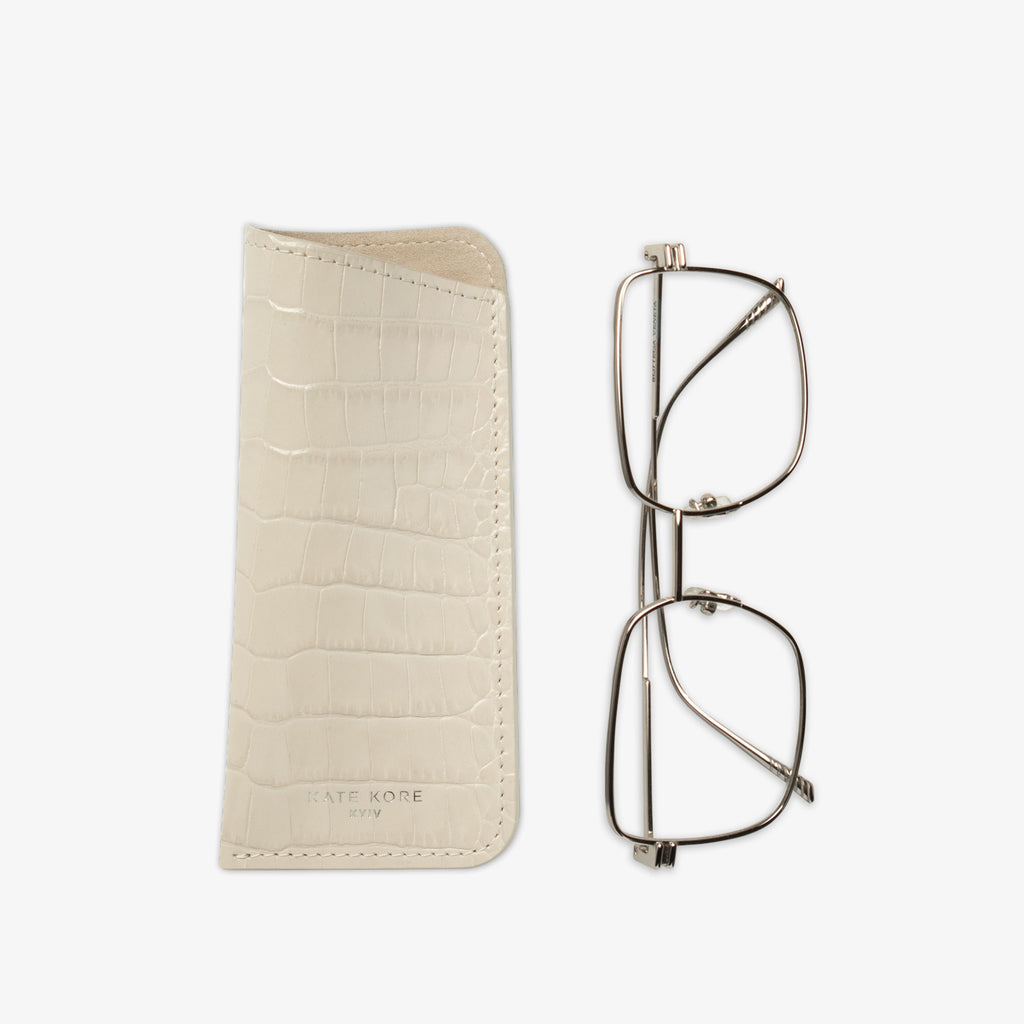 Kate Kore Glasses Cover Croco Ivory — чохол для окулярів з шкіри під крокодила, з окулярами