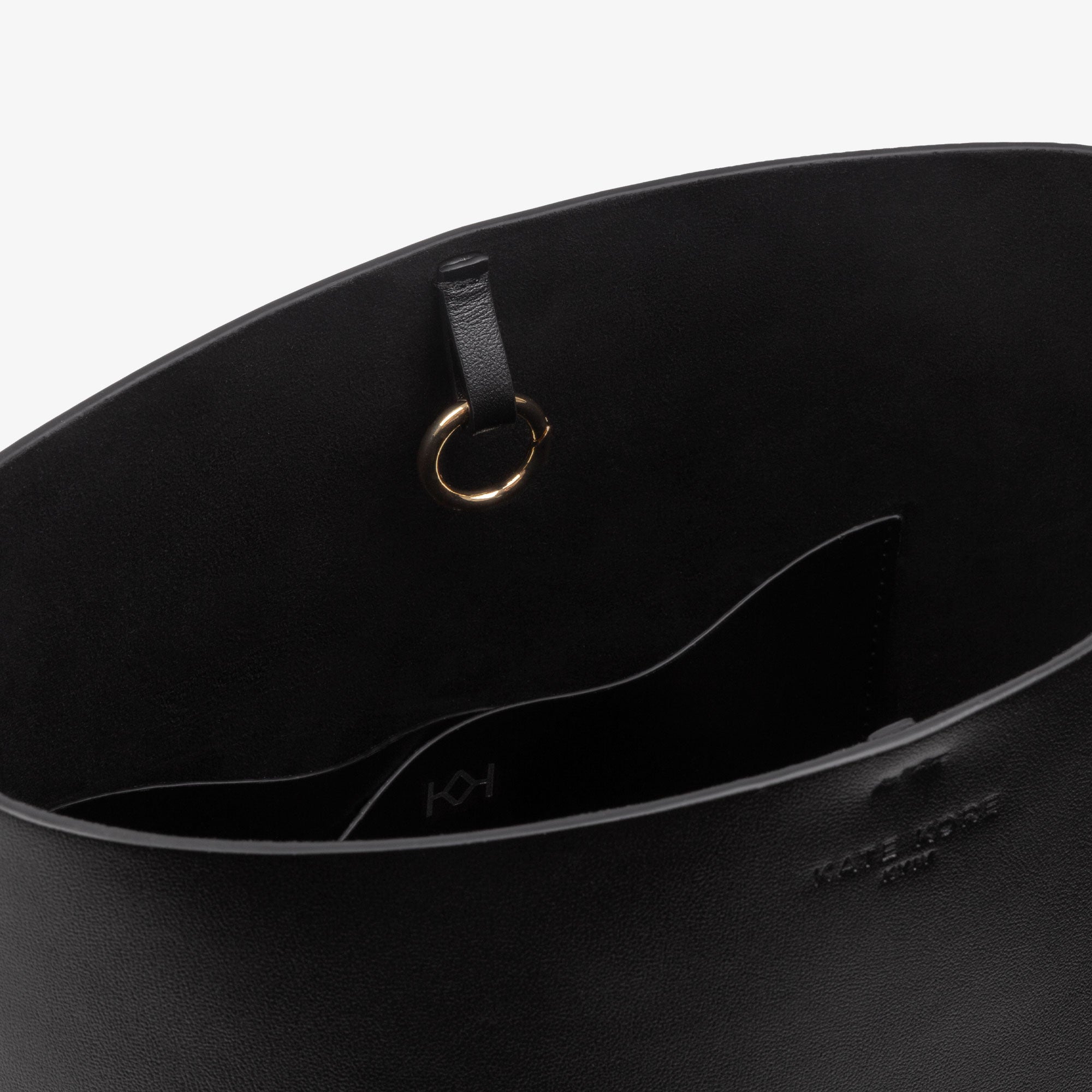Tofi Tote Black — містка сумка-тоут з натуральної шкіри | Kate Kore